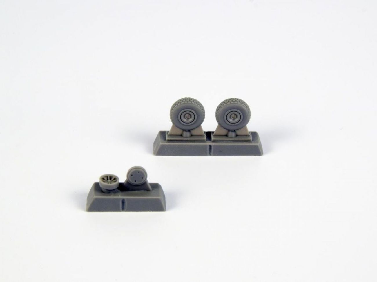 1:72 P-40 Wheels – Block Tread for Special Hobby kit