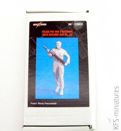 1:32 WWII Polish Mechanic figure with Wz.33 Machine Gun