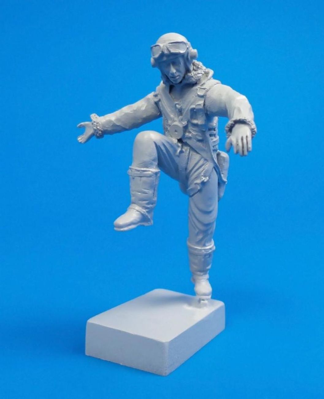 1:32 British Tempest Pilot, climbing out of Cockpit for Special Hobby kit