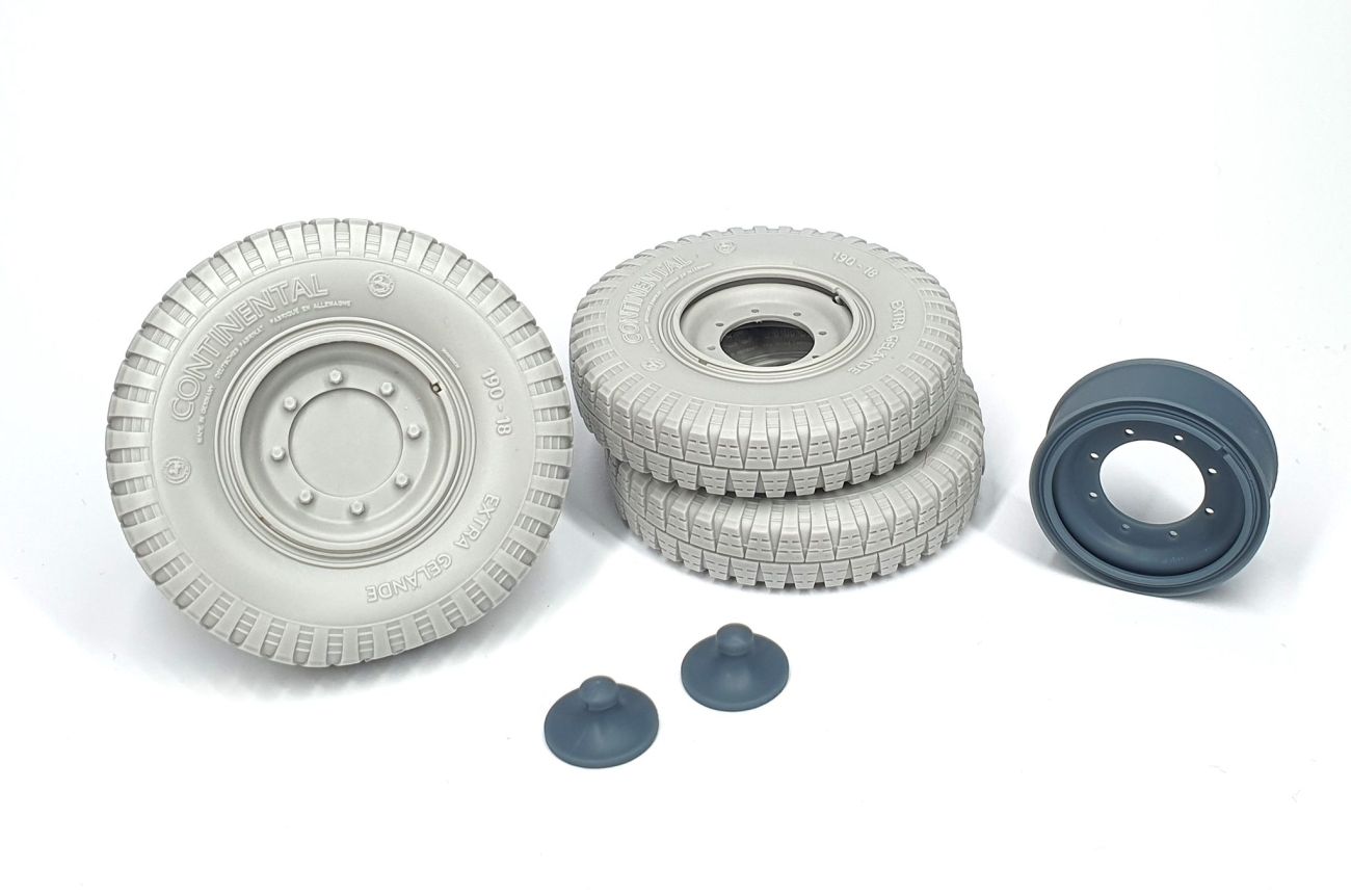 1:16 Sd.Kfz 251 front wheels with spare&rim (weighted) type 1