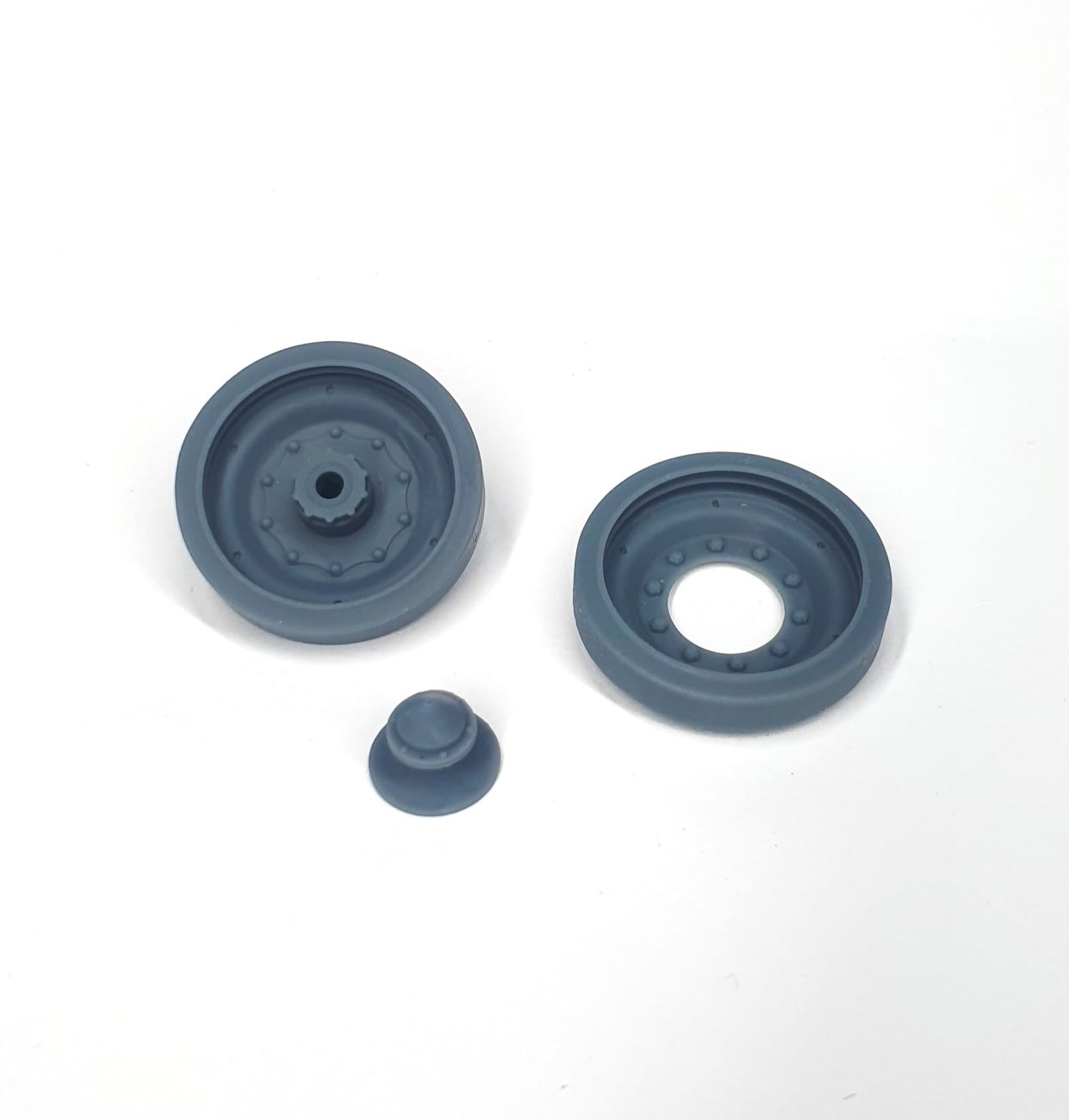 1:35 Chieftain MBT chassis road wheels