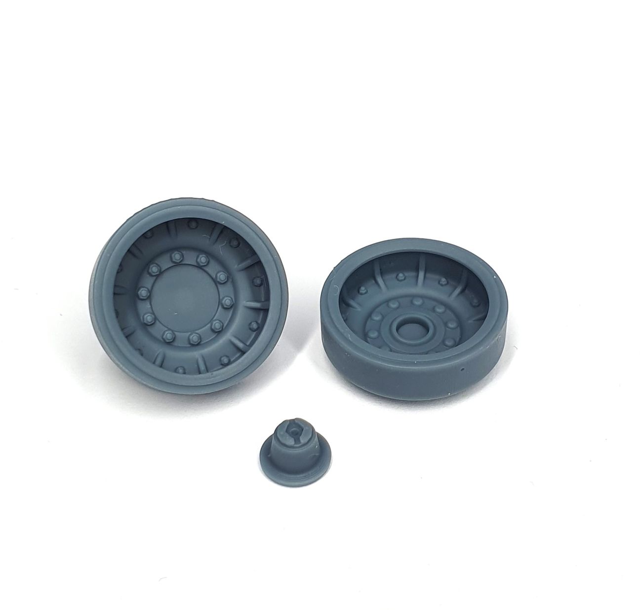 1:35 K2 Black Panther road wheels