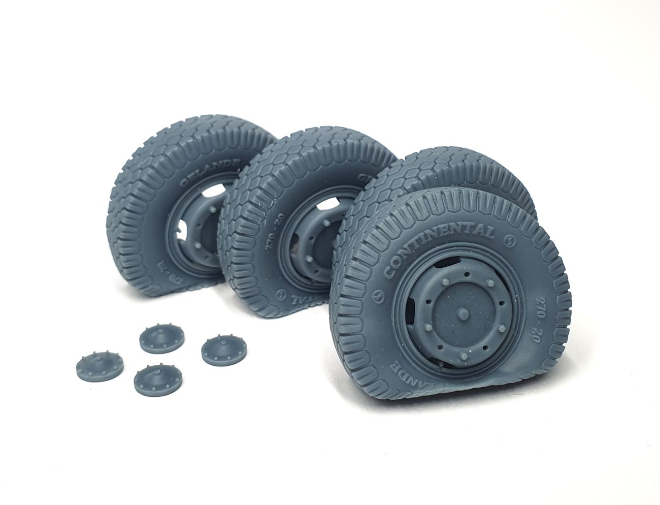 1:35 Sd.Kfz 234 road wheels flat tires set (4 pcs) type 2