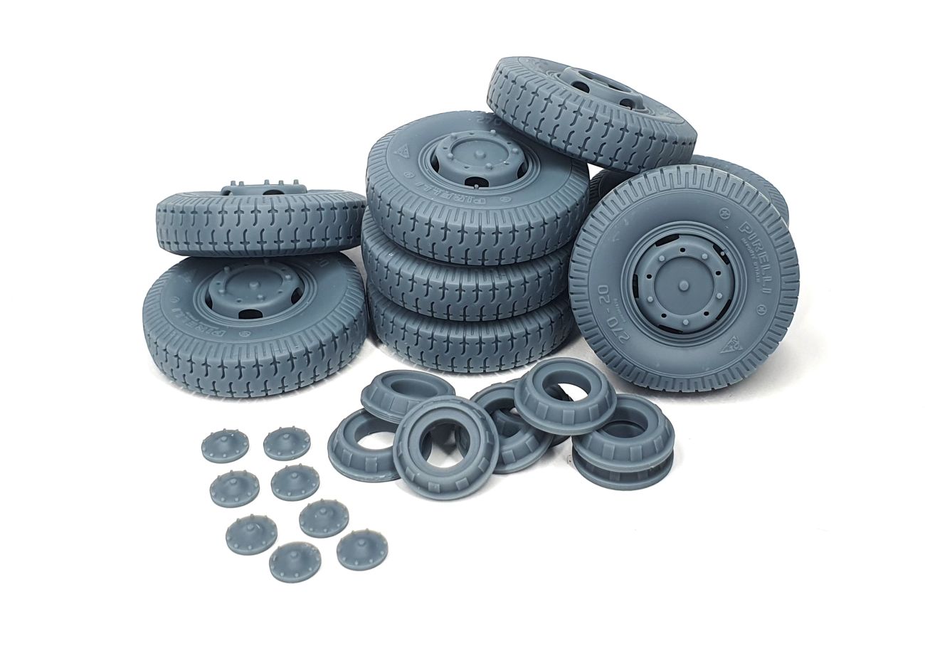 1:35 Sd.Kfz 234 road wheels set with spare (weighted) type 4