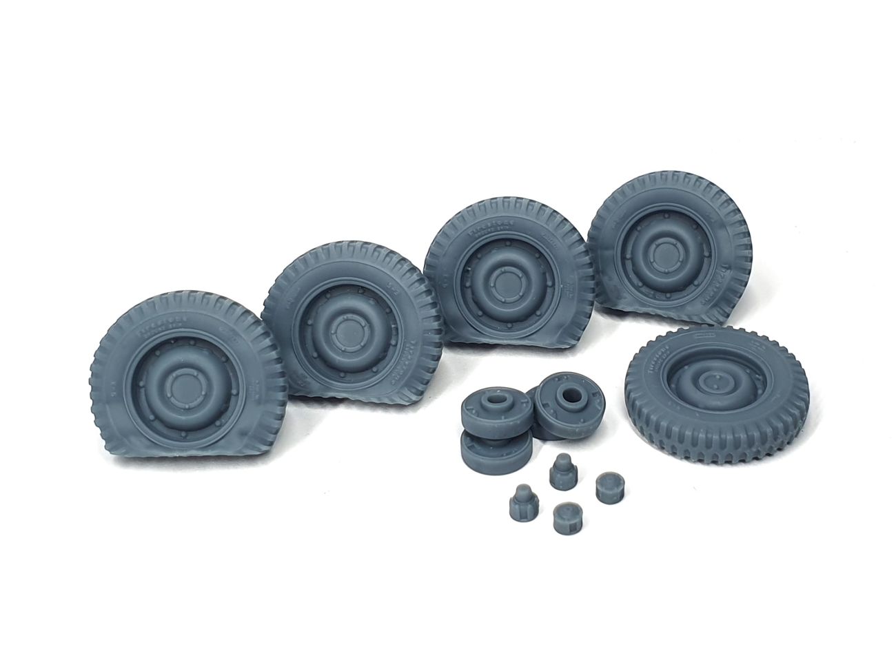 1:35 US Jeep Willys road wheels flat tires set (4 pcs + spare)