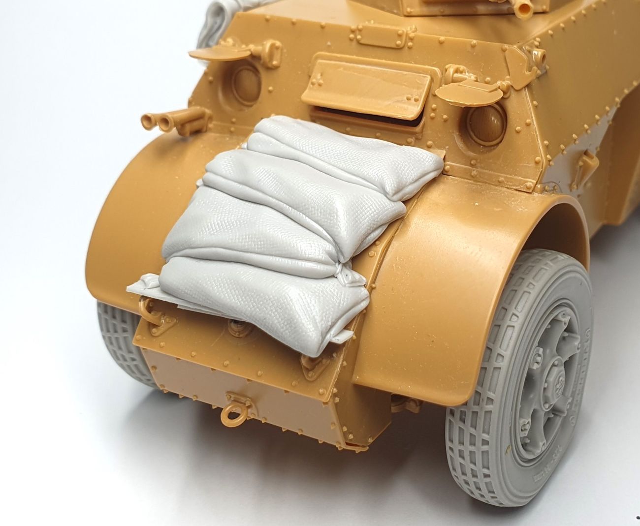 1:35 Sandbags armor for AB 41-43