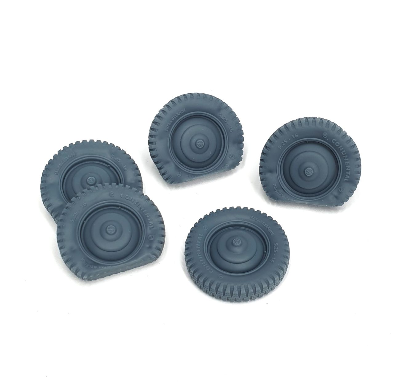 1:35 VW Kubelwagen road wheels flat tires with caps type 1