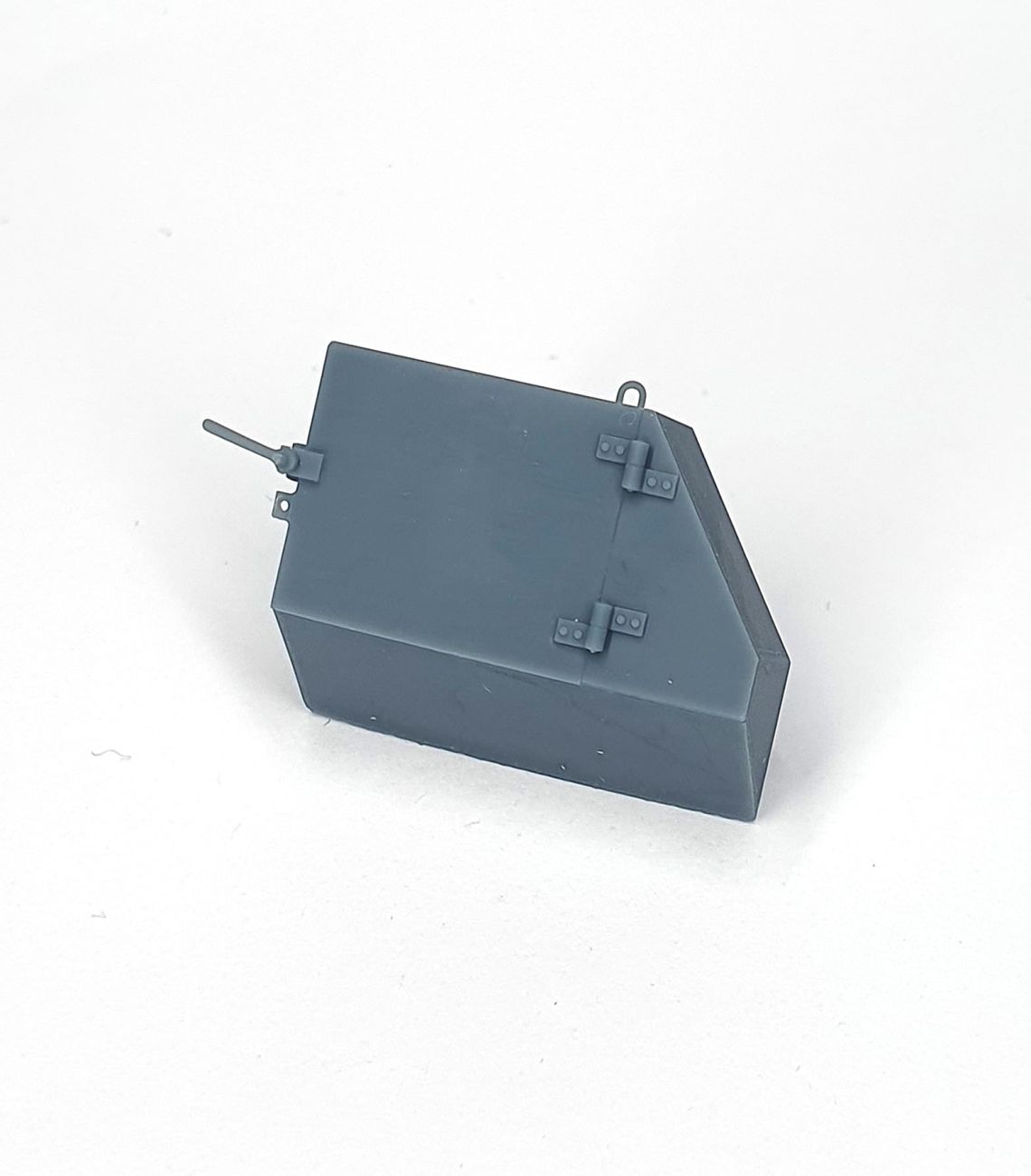1:35 German IR armoured box