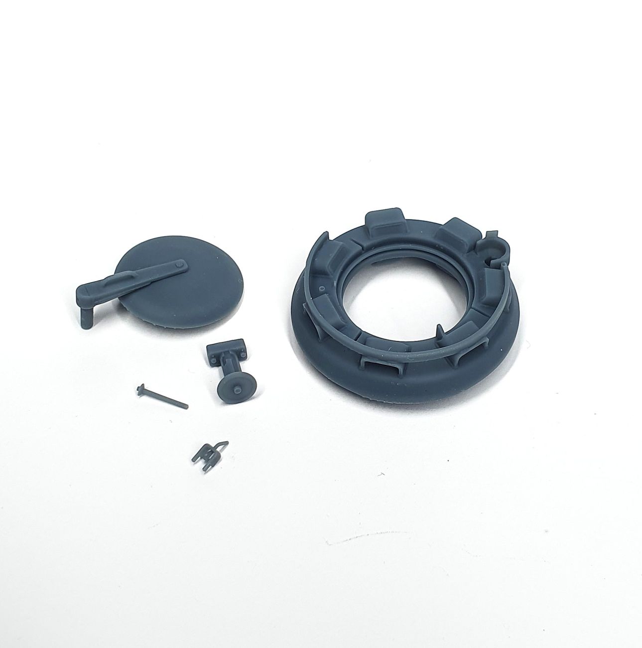 1:35 Cupola for Tiger II bolted with drain slits