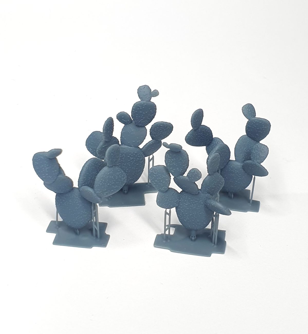 1:35 Cactus large size set (flat shape / 4 pcs)