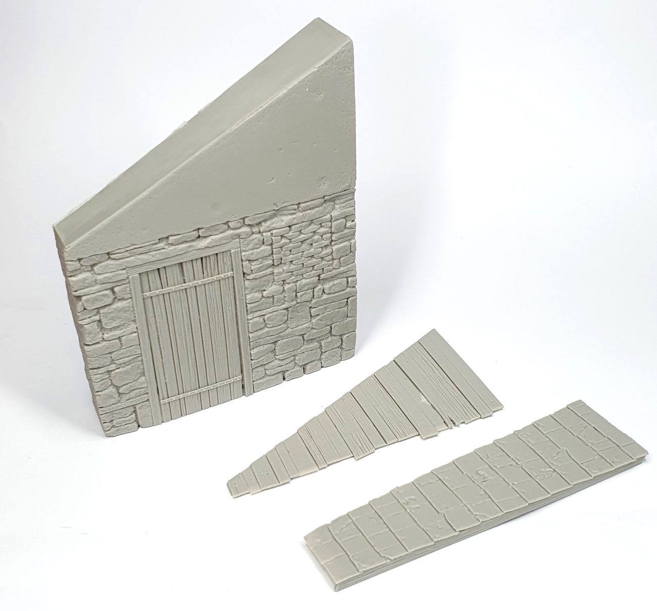 1:35 Village house/shed corner