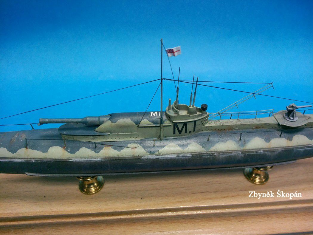 1:350 HMS M1