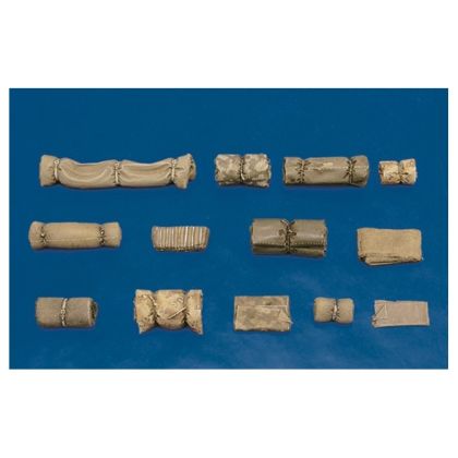 1:35 Tentpaks and bedrolls n.1 