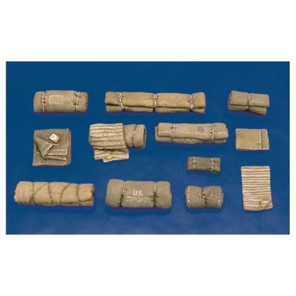 1:35 Tentpaks and bedrolls n.2