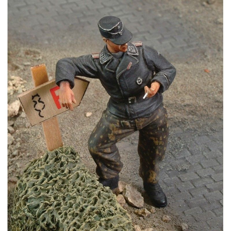1:35 SS Untersturmfuher Stoumont '44