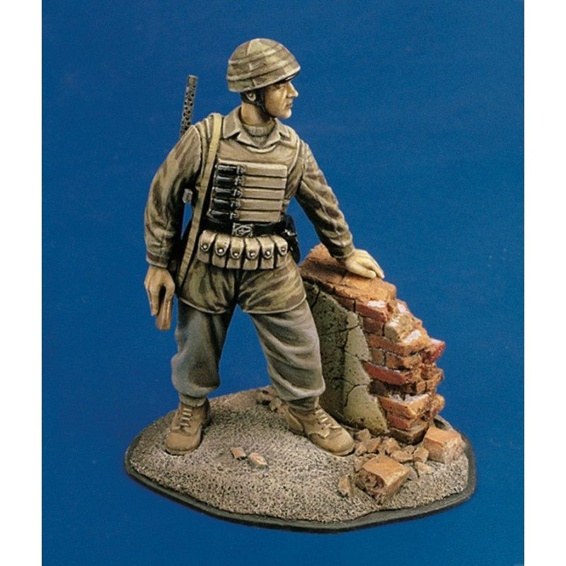 1:35 Italian paratrooper - WWII