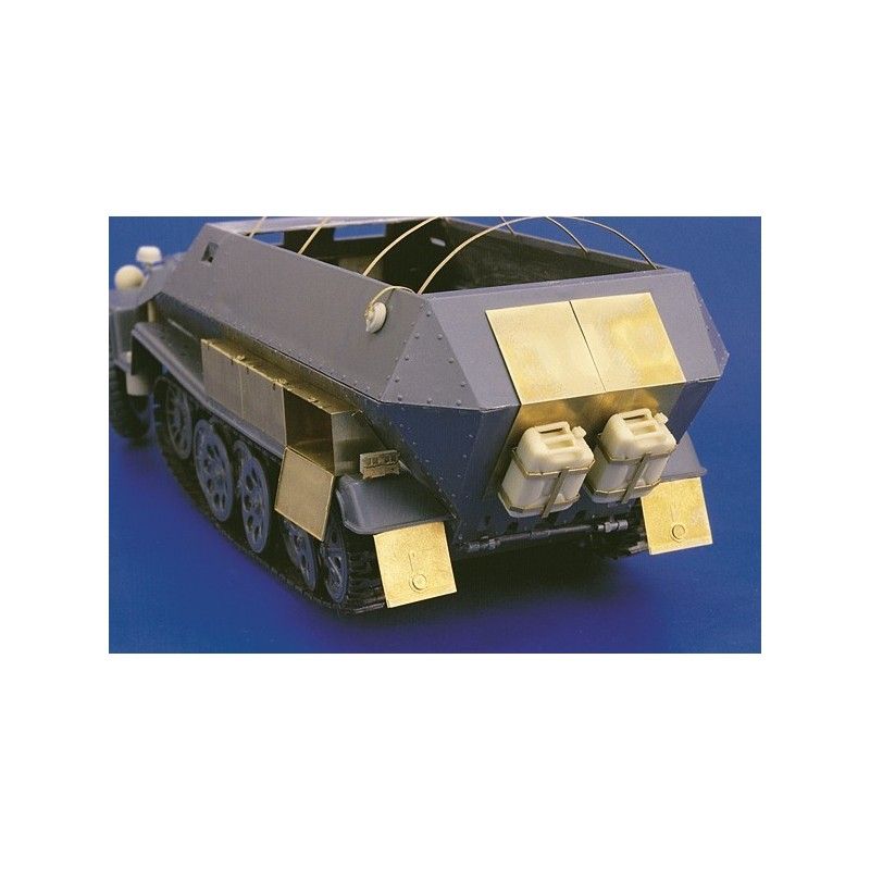 1:35 Sd. Kfz. 251 C - Part 2 (tamiya)