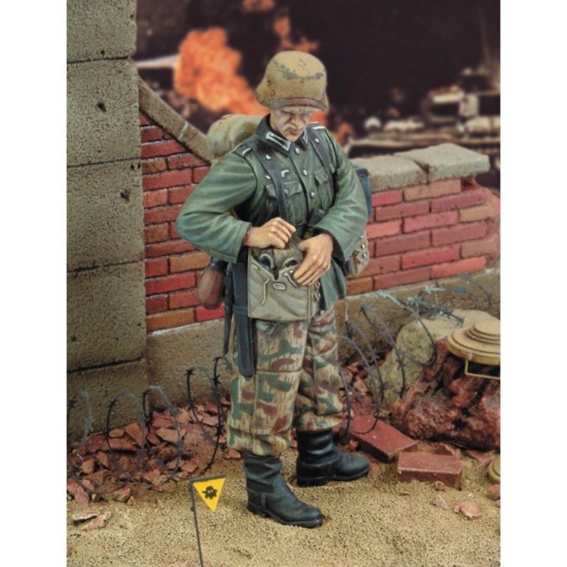 1:35 German engineer - WWII