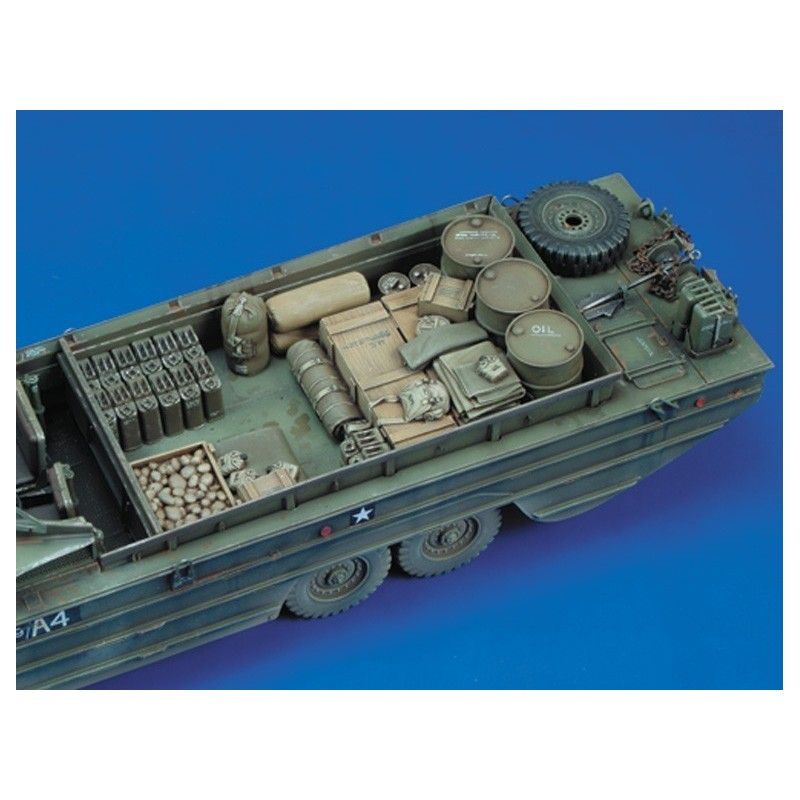 1:35 DUKW Stowage