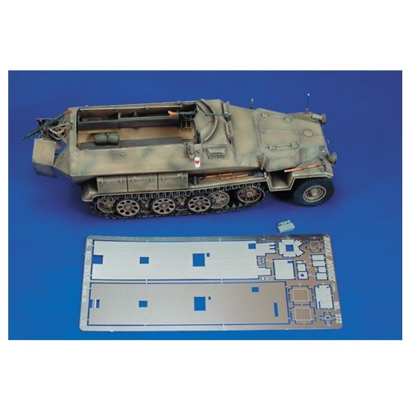 1:35 Sd.Kfz. 251C - Part 3 (dragon)
