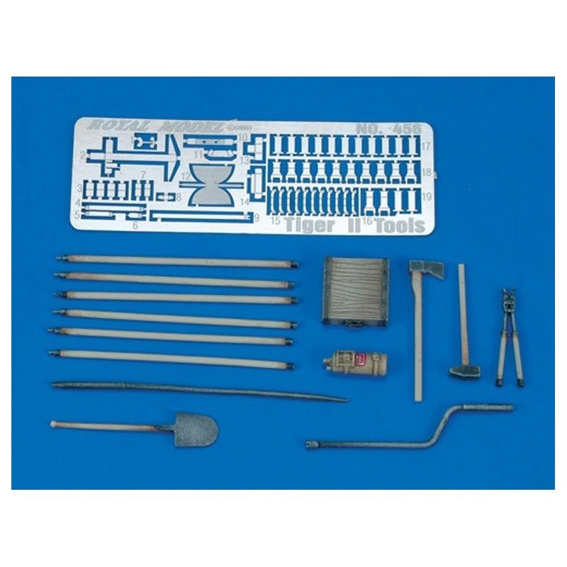 1:35 Tiger II Tools & Holders - WWII