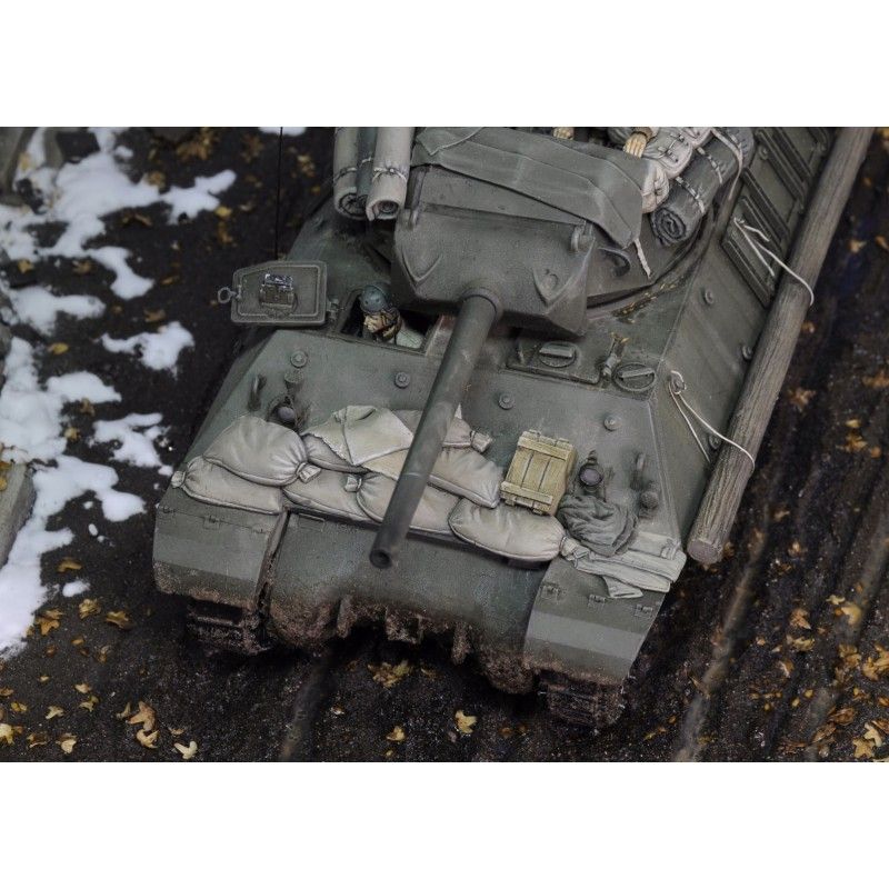 1:35 M-10 Stowage set 