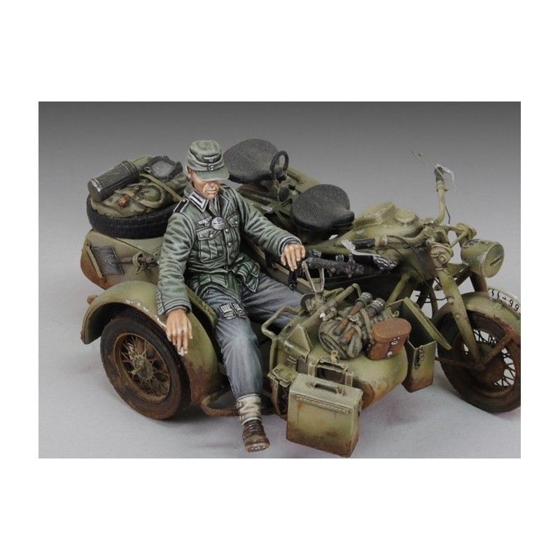 1:35 German infantry Cigarette Break - WWII 