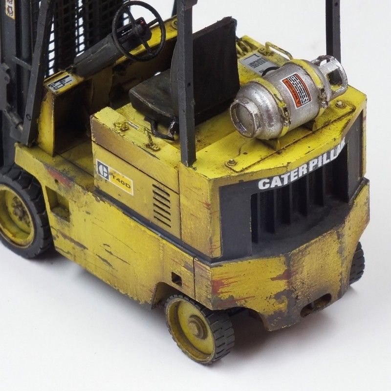 1:35 Forklift