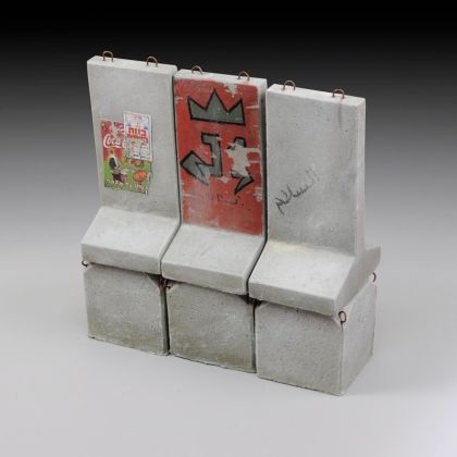 1:35 Concrete separation wall elements