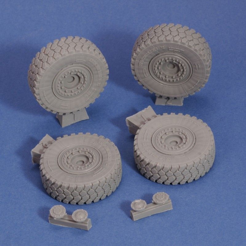 1:35 U.S. 4x4 MRAP sagged wheels