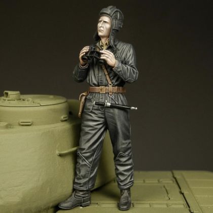 1:35 Russian tanker at rest