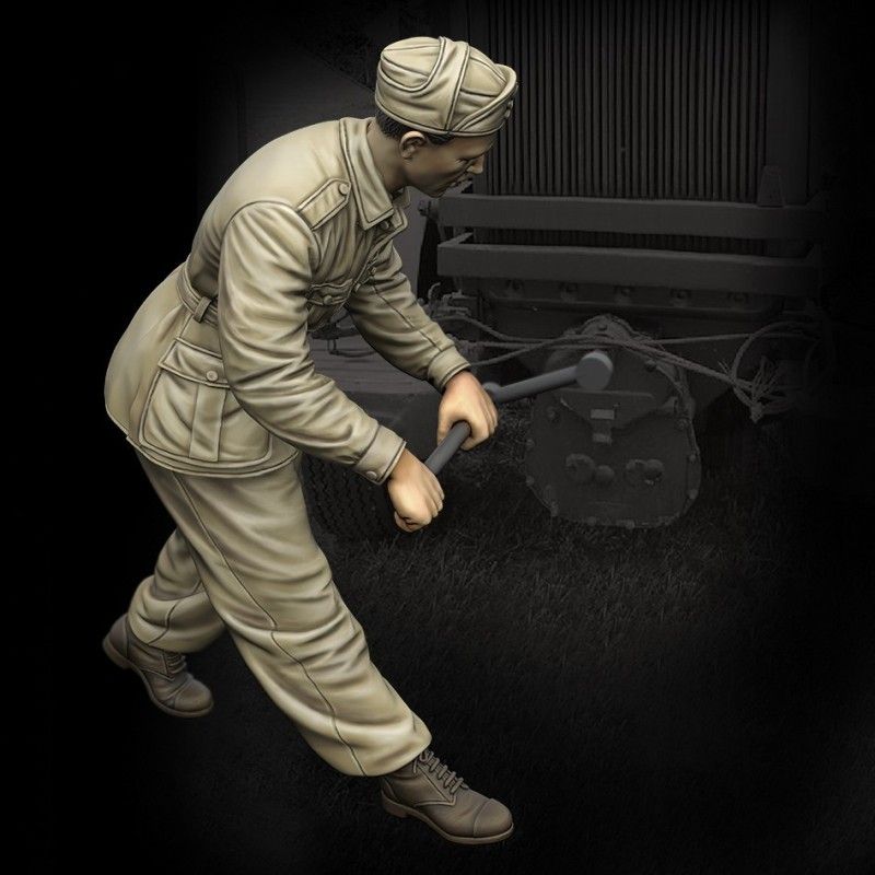 1:35 Italian infantry ‘cranking up’