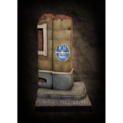 1:35 Building corner 