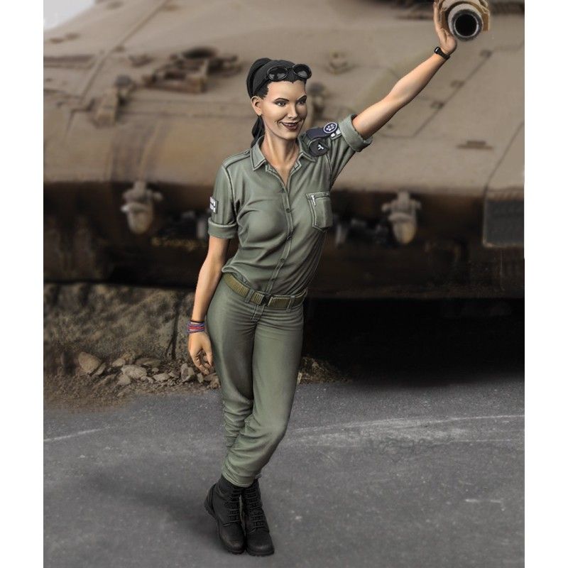 1:35 IDF woman soldier