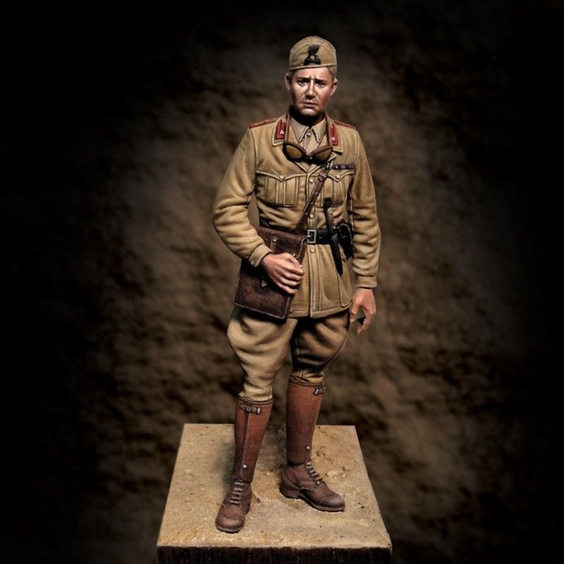 1:35 Italian Officer Libia 1940