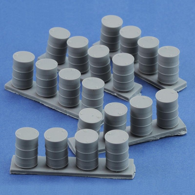 1:72 Modern oil drums