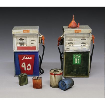 1:35 Modern Gas pumps Mid Orient