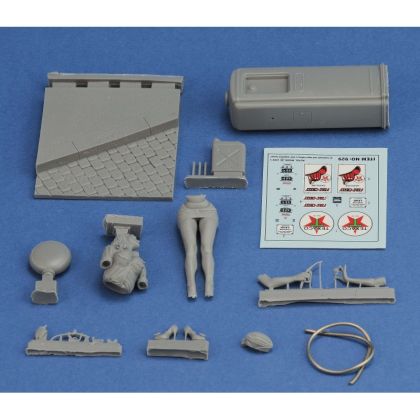 1:35 Pin-up at the gas pump