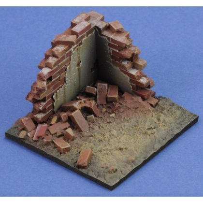 135 Base with ruined wall No.10