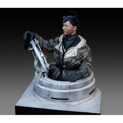 1:16 German tanker in winter dress with Tiger I Early cupola