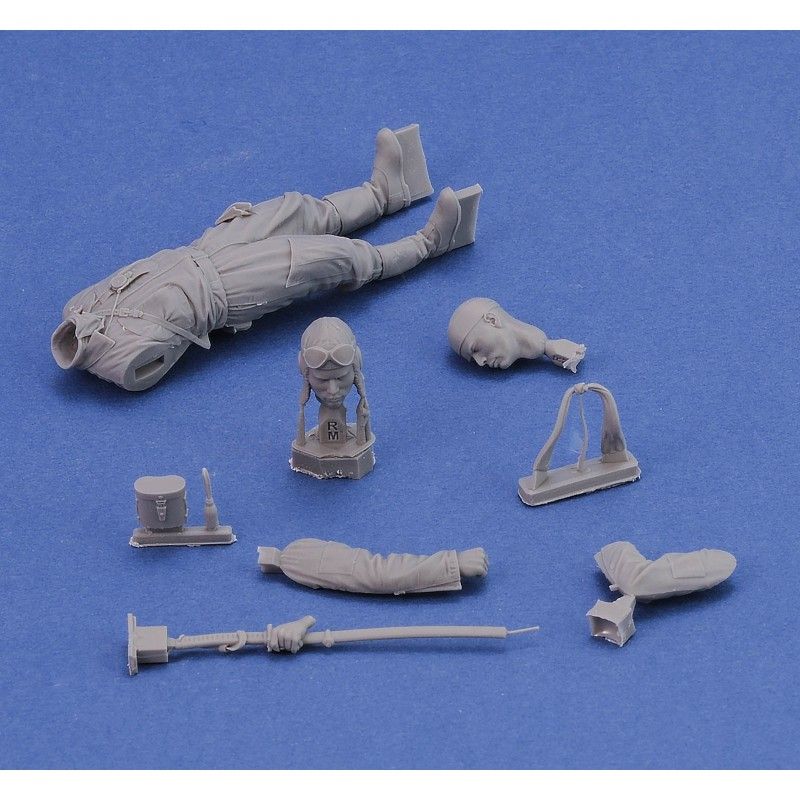 1:32 Japanese pilot - WWII