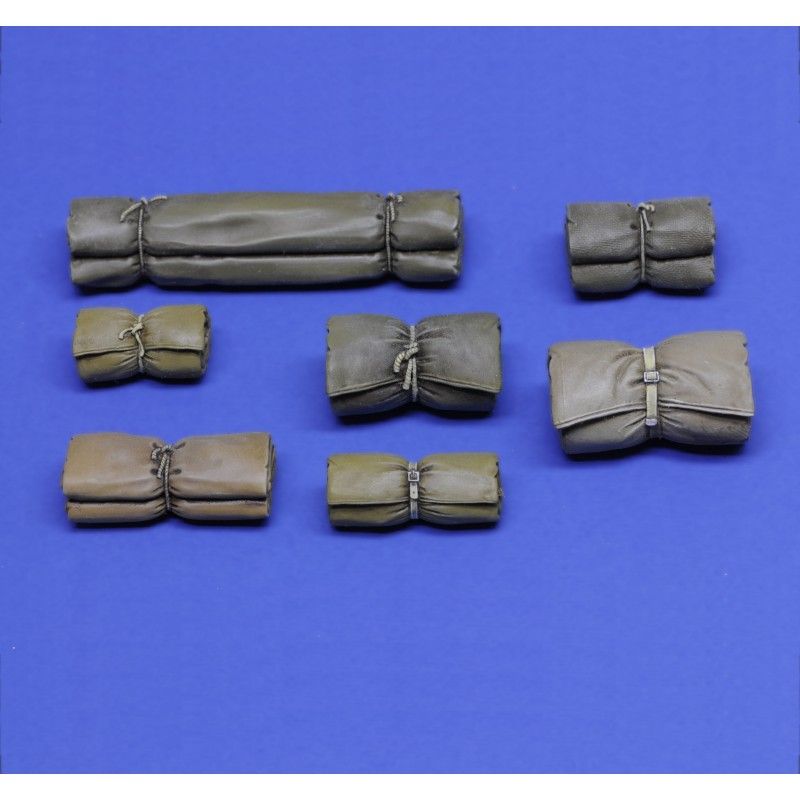 1:16 Tentpacks and bedrolls part 1