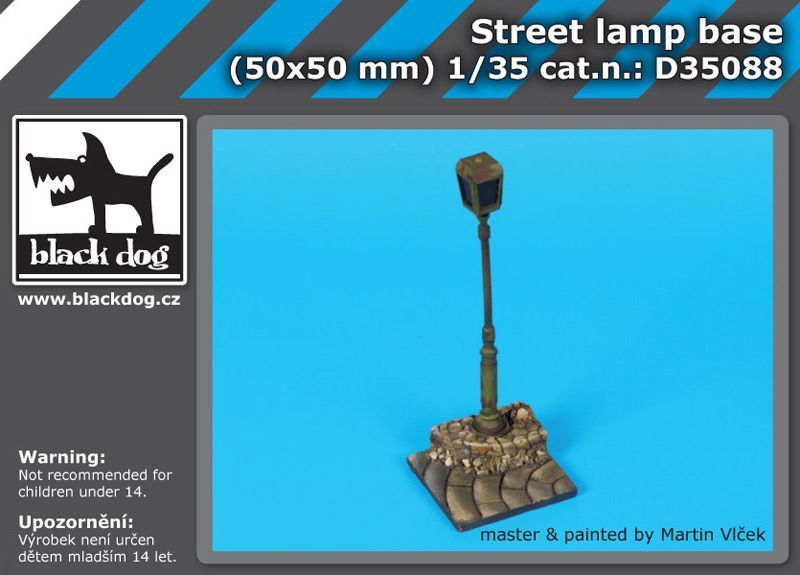 1:35 Street lamp base