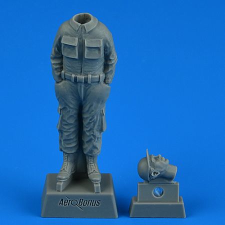 1:32 USAF Pilot Korean War