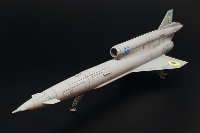 1:72 Tu-141 Strizh