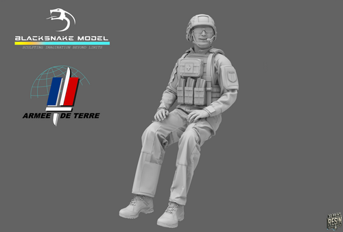 1:35 French Soldier 02