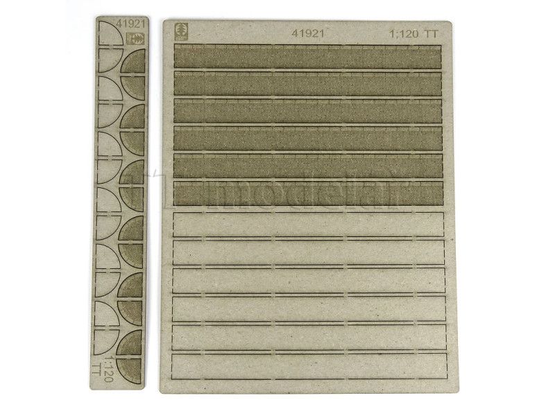 1:120 Chodníky s obrubníky, čtvercová dlažba, TT