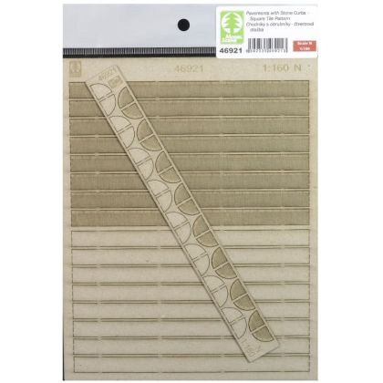 1:160 Pavements with Stone Curbs – Square Tile Pattern (N)