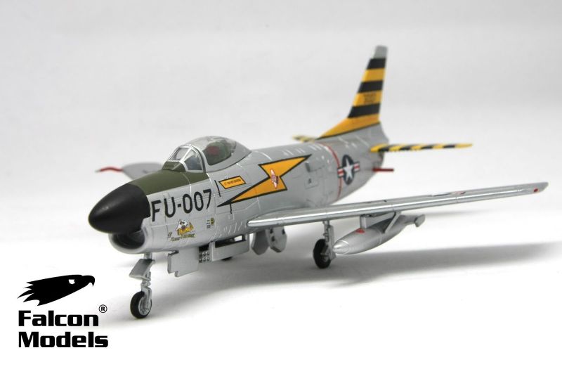 1:72 F-86D Sabre Dog USAF 94th FIS, Yuma AFB, AZ, 1955
