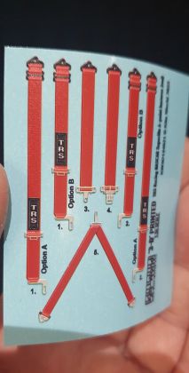 1:24 TRS Racing Nascar Superlite 6-Point Harness (Red)